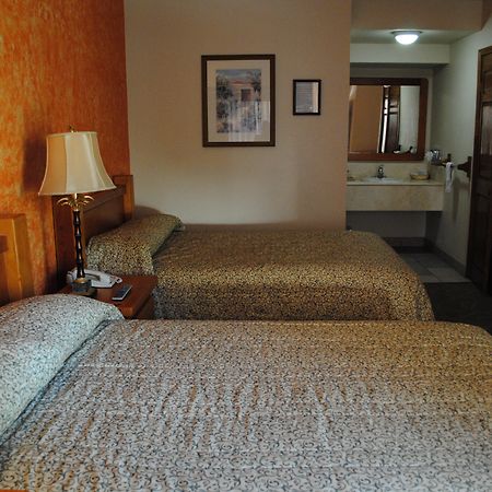 Hotel Suites El Paseo Ciudad Juárez Kültér fotó