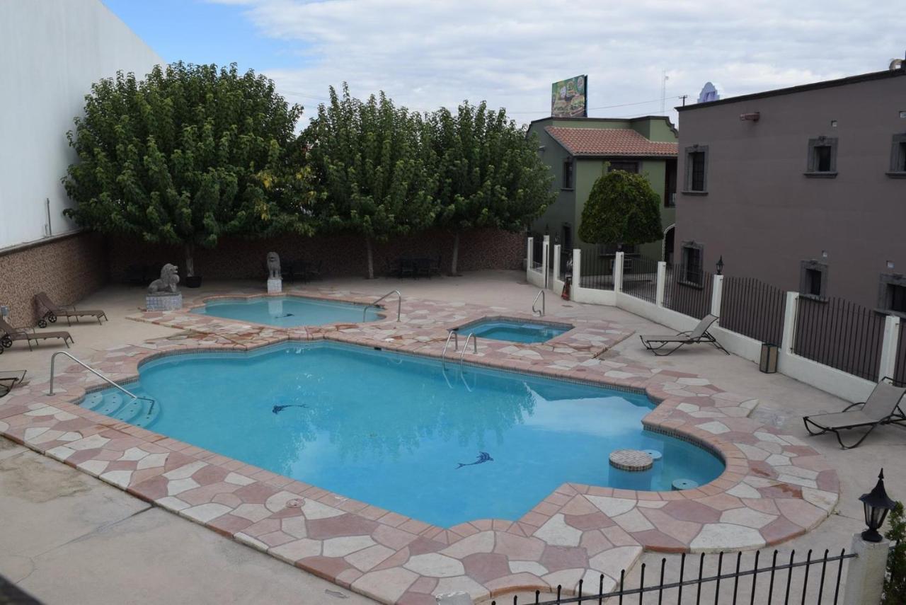 Hotel Suites El Paseo Ciudad Juárez Kültér fotó