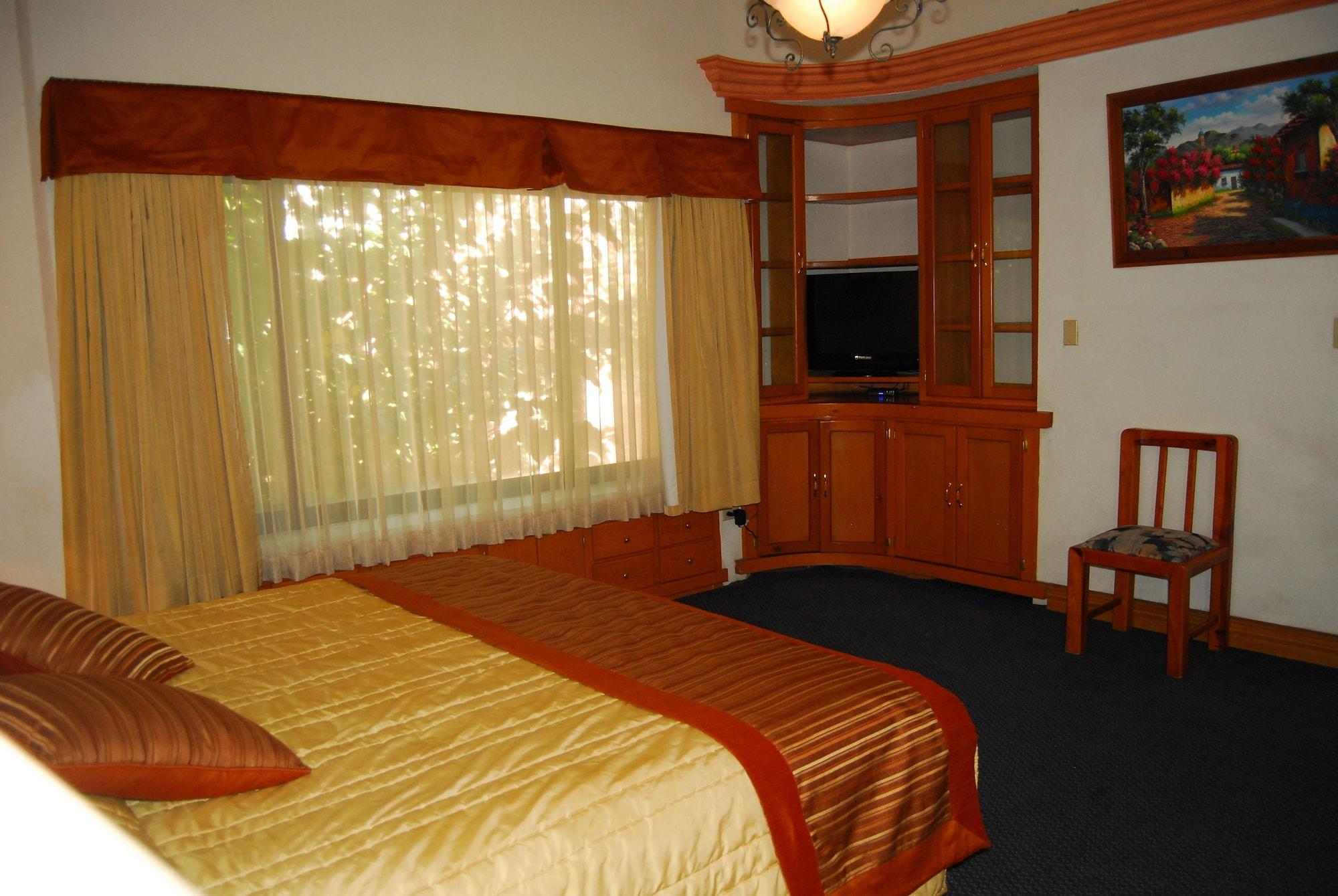 Hotel Suites El Paseo Ciudad Juárez Kültér fotó