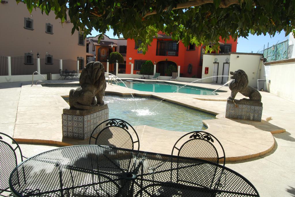 Hotel Suites El Paseo Ciudad Juárez Kültér fotó