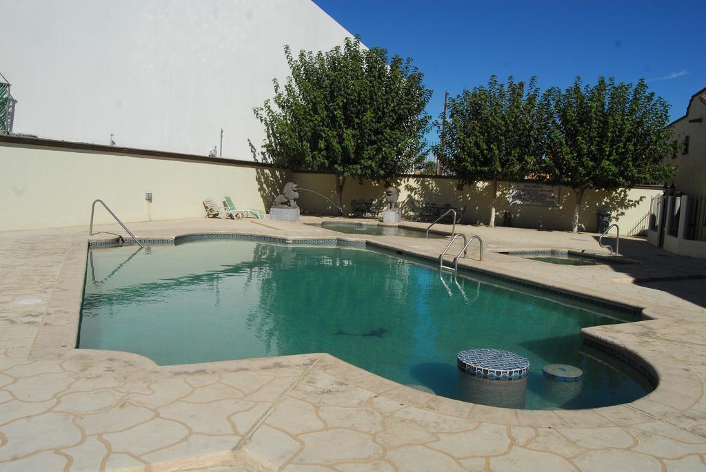 Hotel Suites El Paseo Ciudad Juárez Kültér fotó
